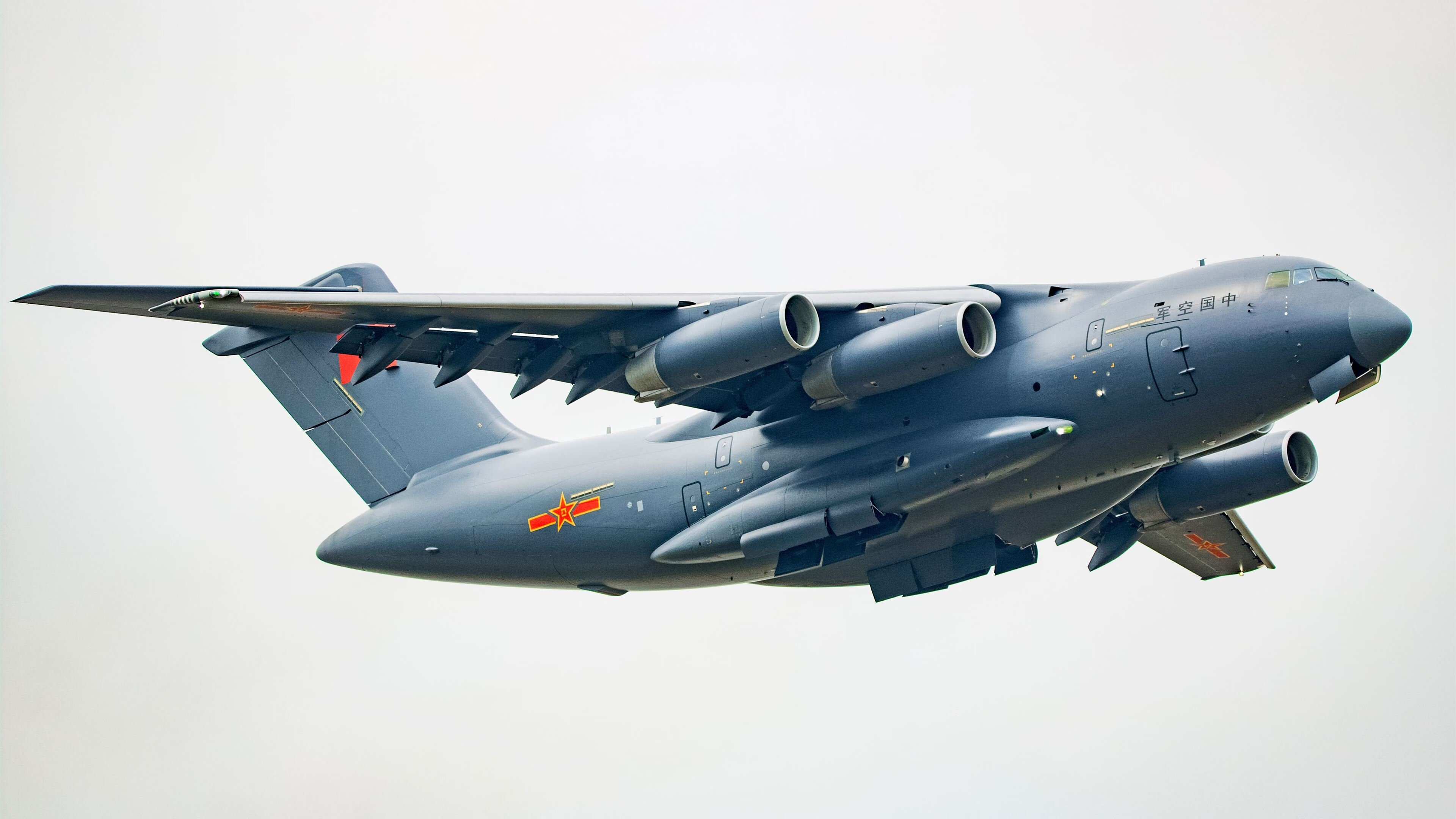 开云官方网站-“意甲追分激战正酣,冠军悬念仍未揭晓”,意甲经典比赛