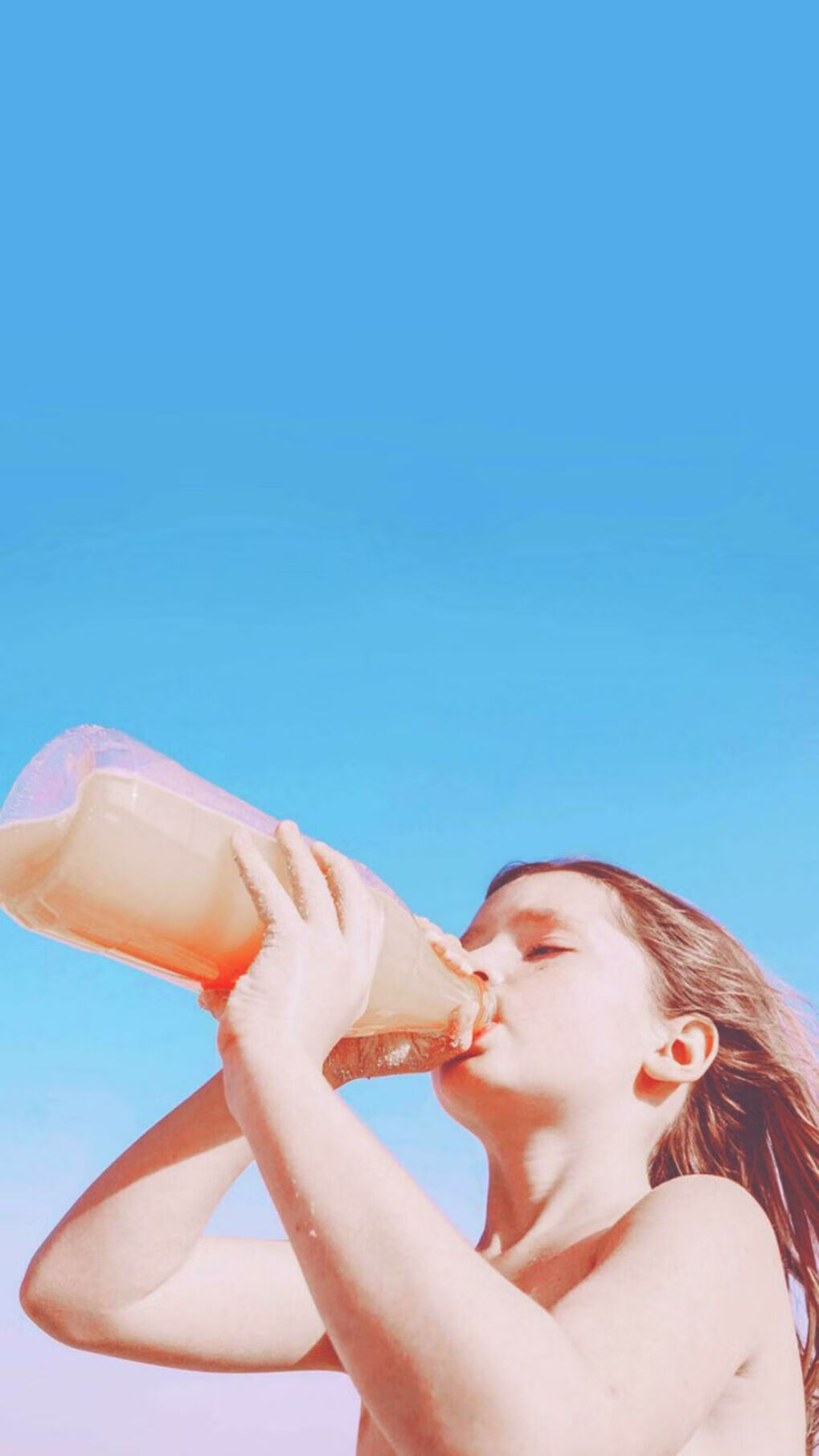 开云官方网页登录-传统猎鹰飞行比赛，古老技艺焕发新光彩，猎鹰的飞行器